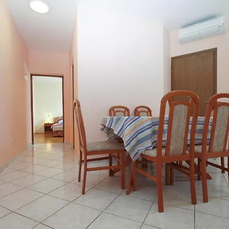Apartment Fuer 6 Personen Ca 56 Qm In Fazana, Istrien Istrische Riviera