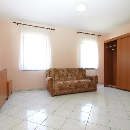 Apartment Fuer 6 Personen Ca 56 Qm In Fazana, Istrien Istrische Riviera