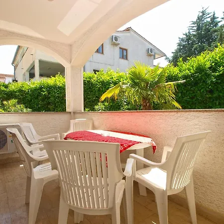Fuer 6 Personen Ca 56 Qm In Fazana, Istrien Istrische Riviera Apartment